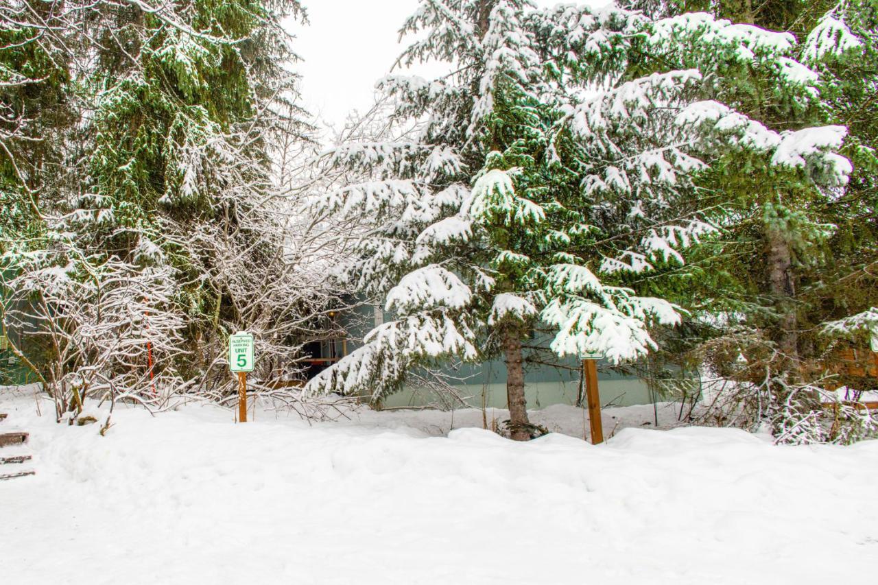 Snowbird Chalet #5 Girdwood Exterior photo